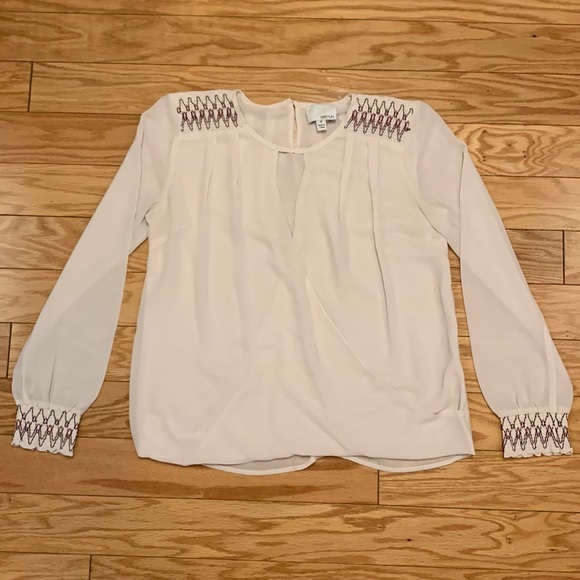 Greylin Cream Chiffon Blouse - Picture 2 of 6